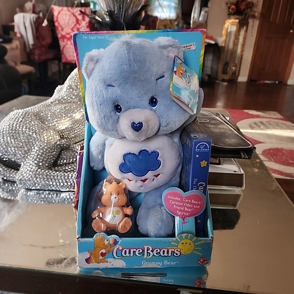 Vintage 2002 Care Bear Love-a-Lot Plush Bundle w/ VHS Tapes & Keychains - Picture 5 of 16